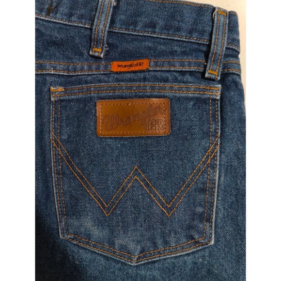 Wrangler Mens Flame Resistant Jeans Size 36x30 Original Fit 100% Cotton Denim - Picture 3 of 5